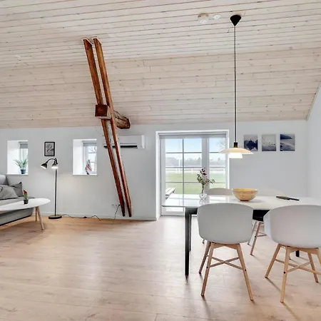 Дом отдыха Amazing In With Sauna