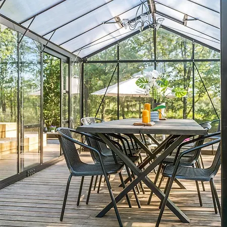 Дом отдыха Amazing In With Sauna *